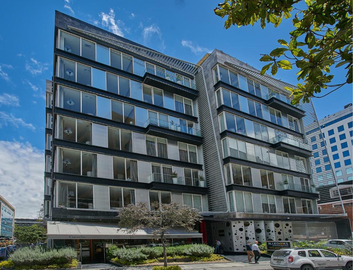 Hotel 100 Luxury Suites By Preferred Bogotá Esterno foto The building of the Embassy of the United Kingdom in Bogotá