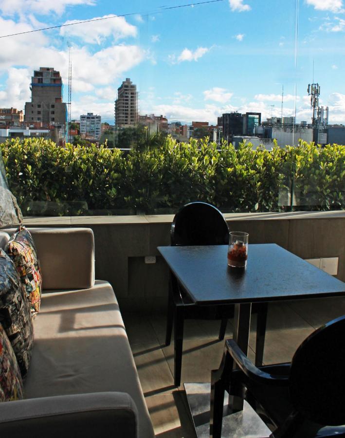 Hotel 100 Luxury Suites By Preferred Bogotá Esterno foto A balcony in Mexico City