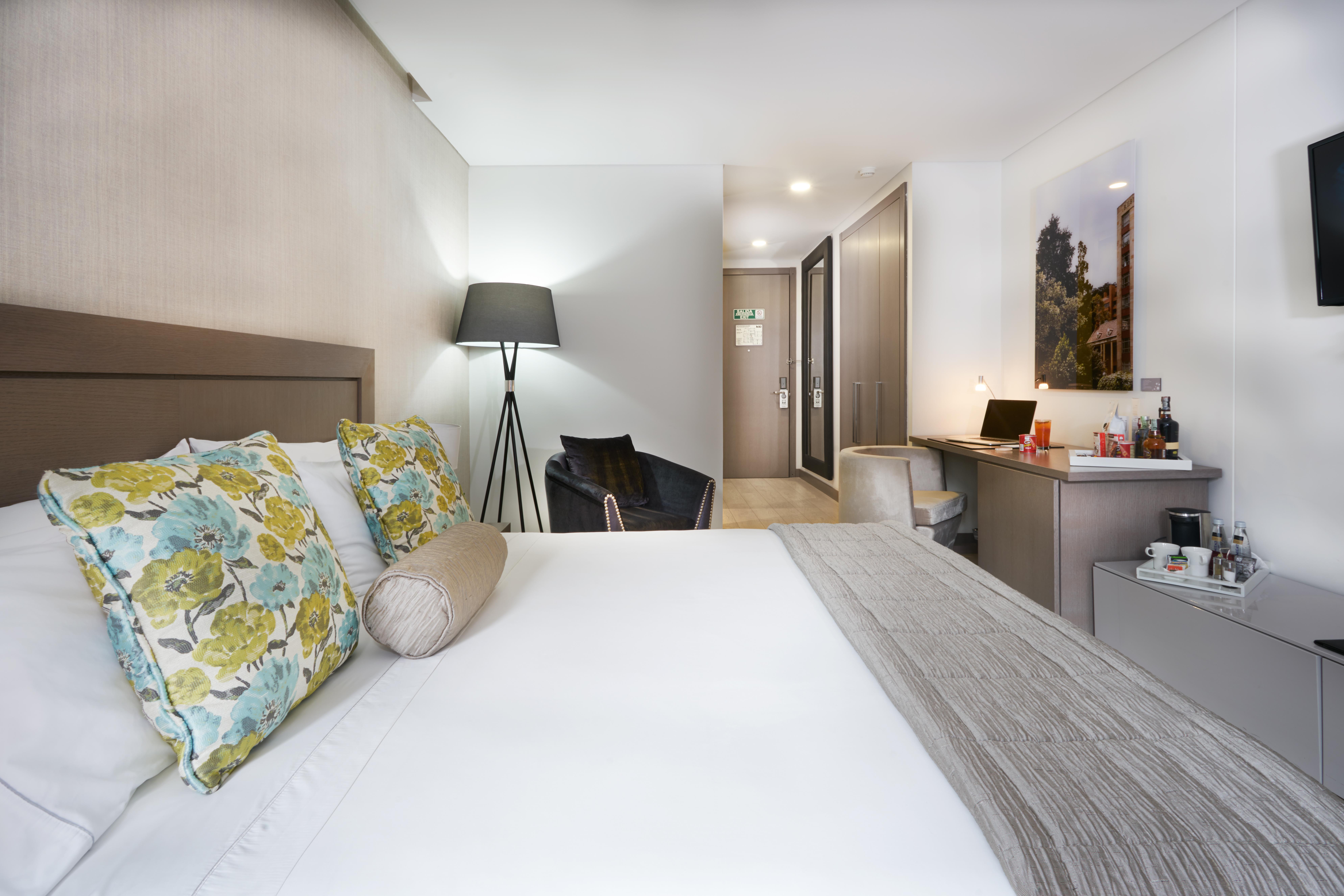 Hotel 100 Luxury Suites By Preferred Bogotá Esterno foto Deluxe Room