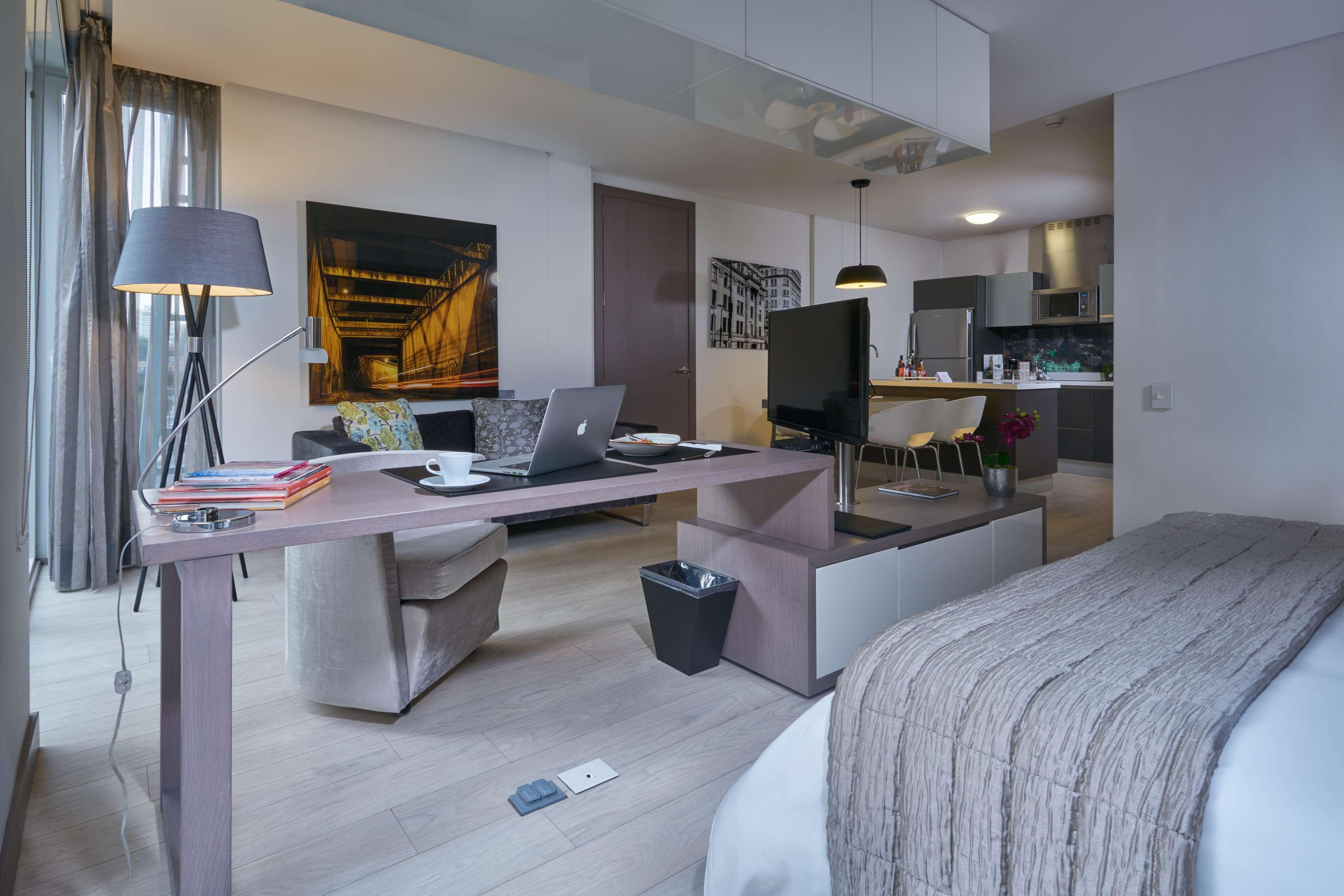 Hotel 100 Luxury Suites By Preferred Bogotá Esterno foto A typical studio apartment