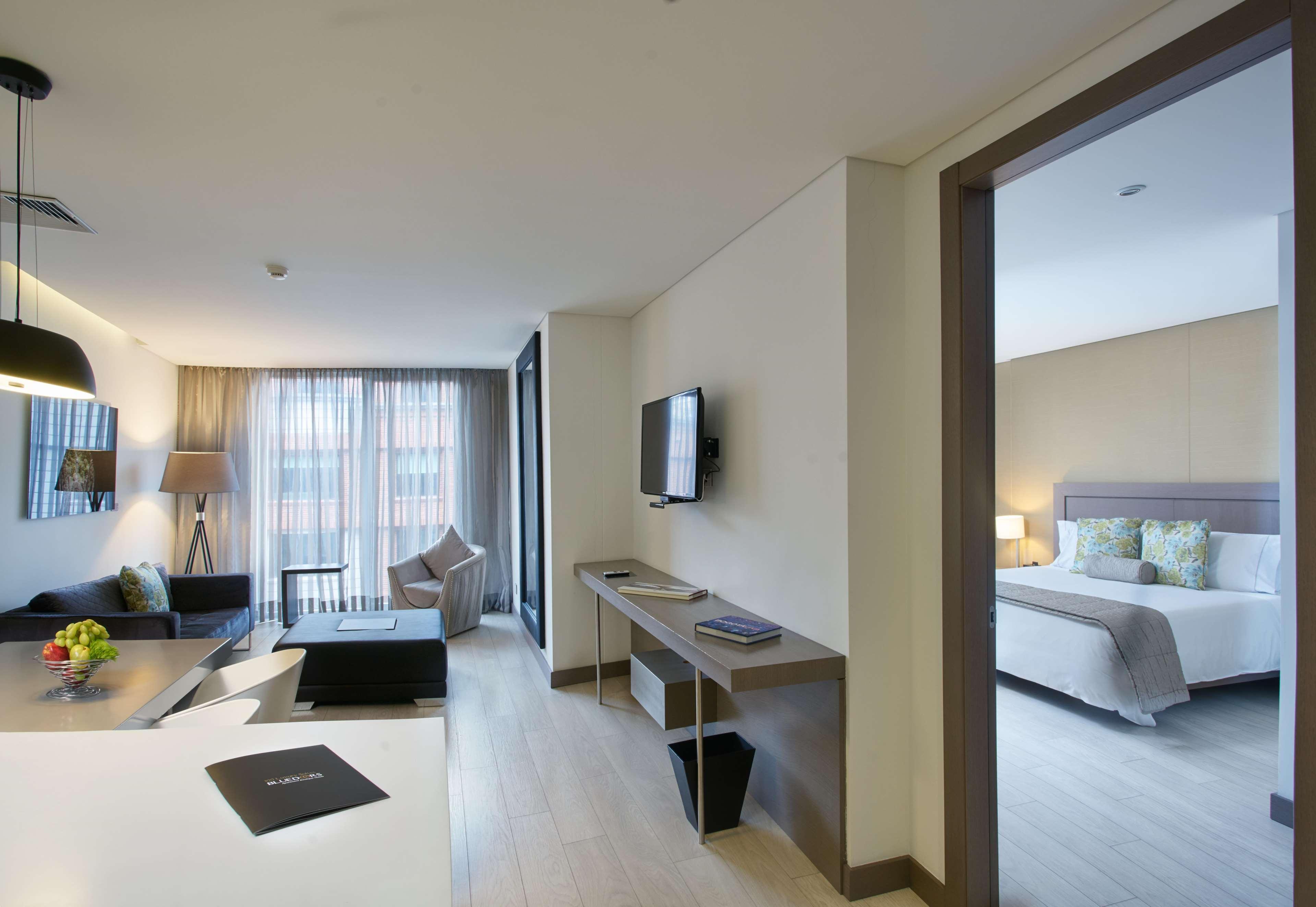 Hotel 100 Luxury Suites By Preferred Bogotá Esterno foto Suite
