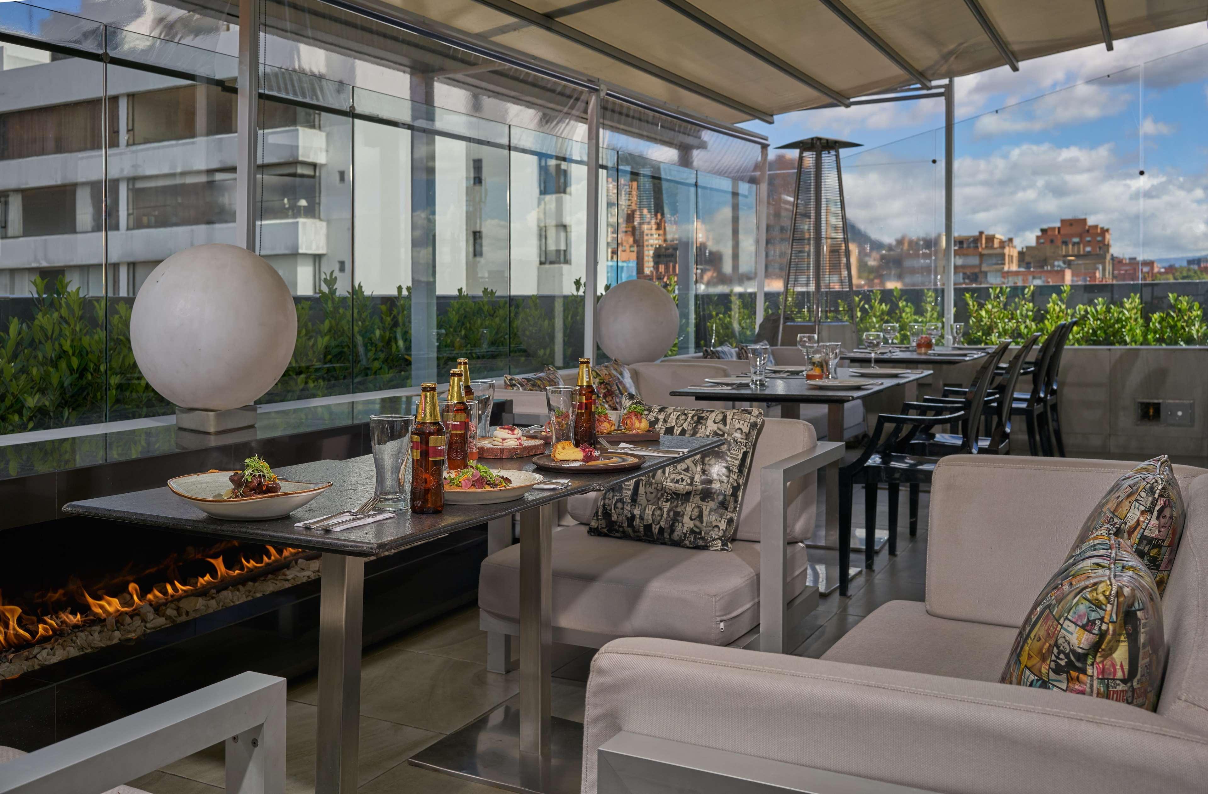 Hotel 100 Luxury Suites By Preferred Bogotá Esterno foto The Terrace